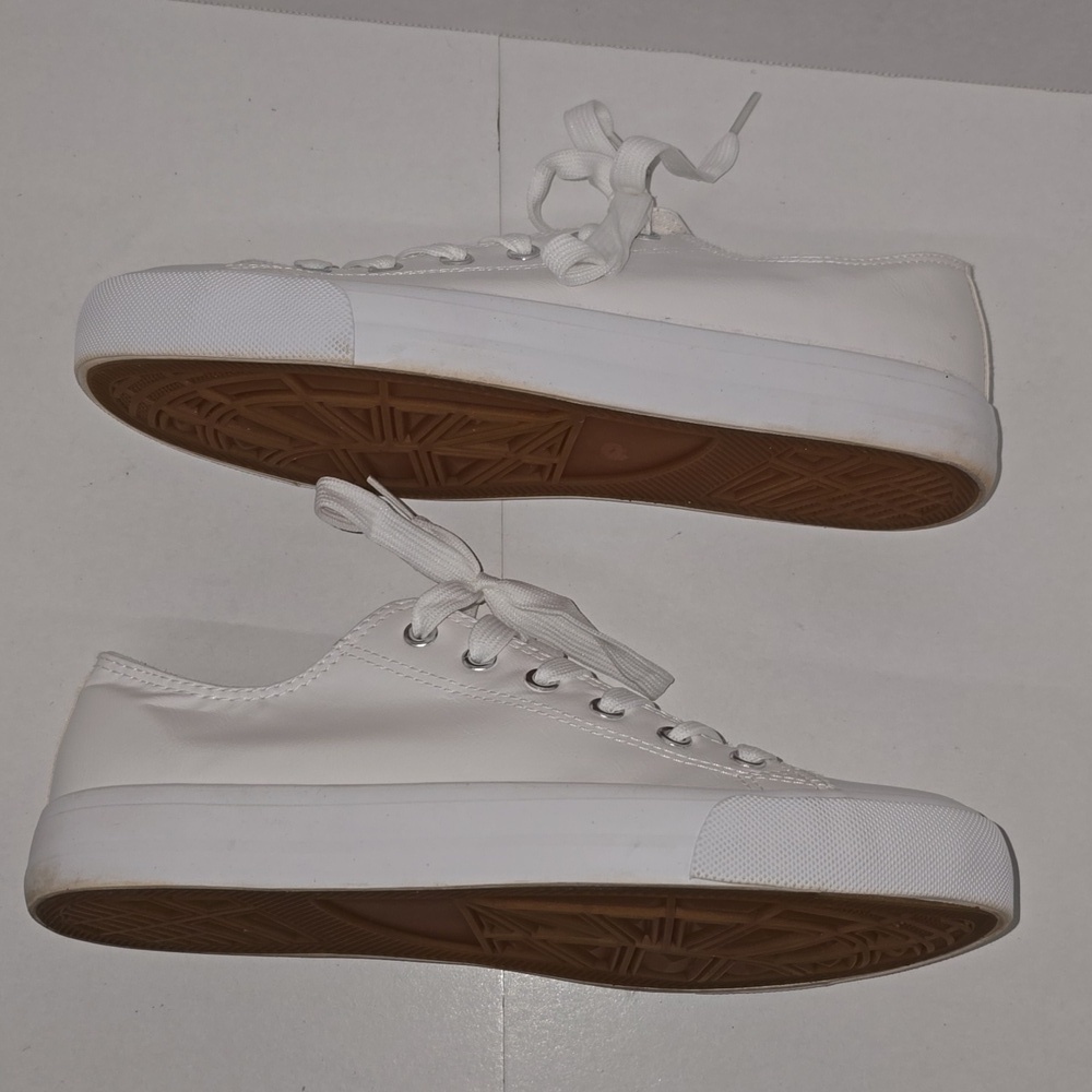 White Faux Leather Sneakers Womens Size 10 NWOT - Picture 11 of 14